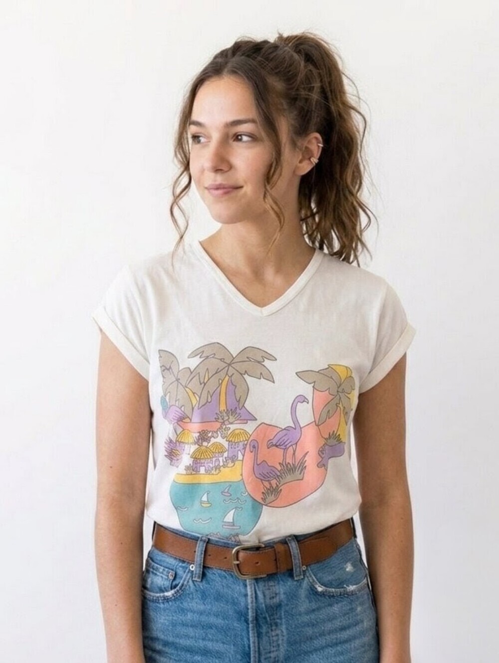 Julie Girl Vintage White V-Neck Tropical Flamingo Graphic T-Shirt - Medium